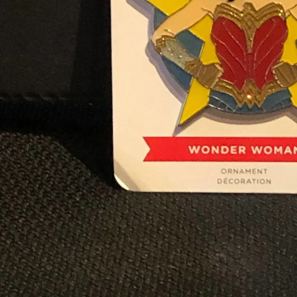 Wonder Woman 1984-DC/Warner Bros. Hallmark Enamel Ornament~~NWT